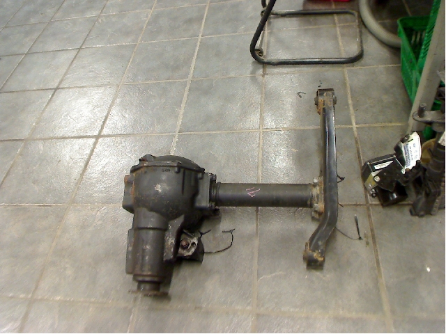 Front axle assembly lump - 4wd HYUNDAI TERRACAN (HP)