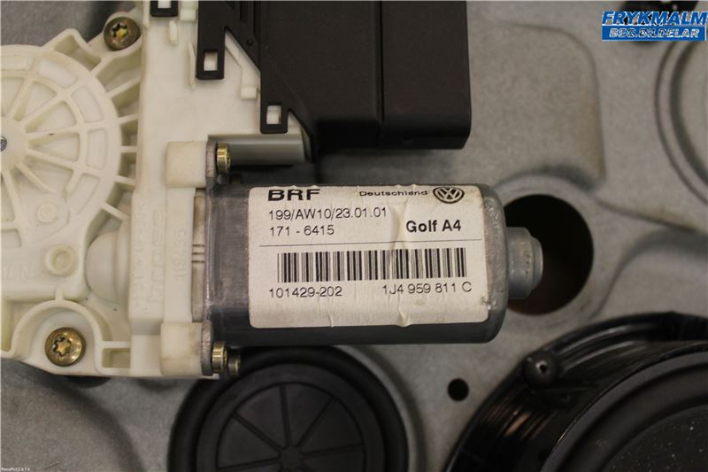 Silnik podnoszenia szyby VW GOLF Mk IV (1J1)