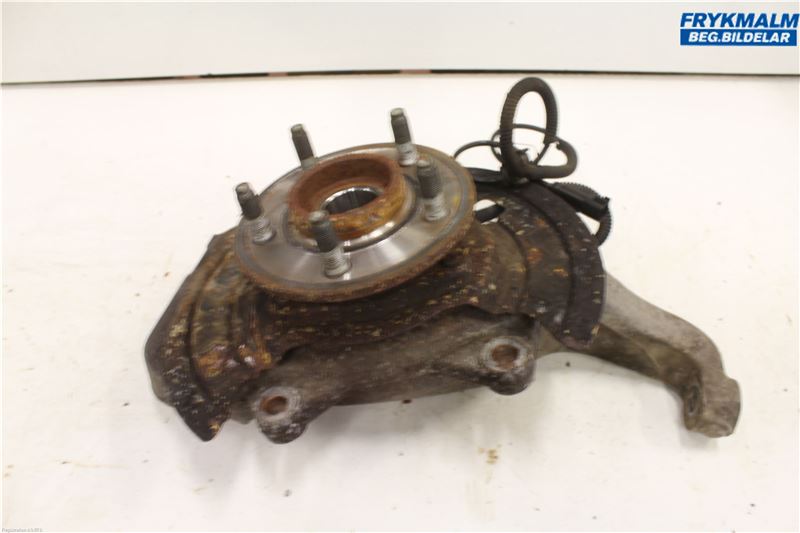 Spindle - front JEEP LIBERTY (KK)