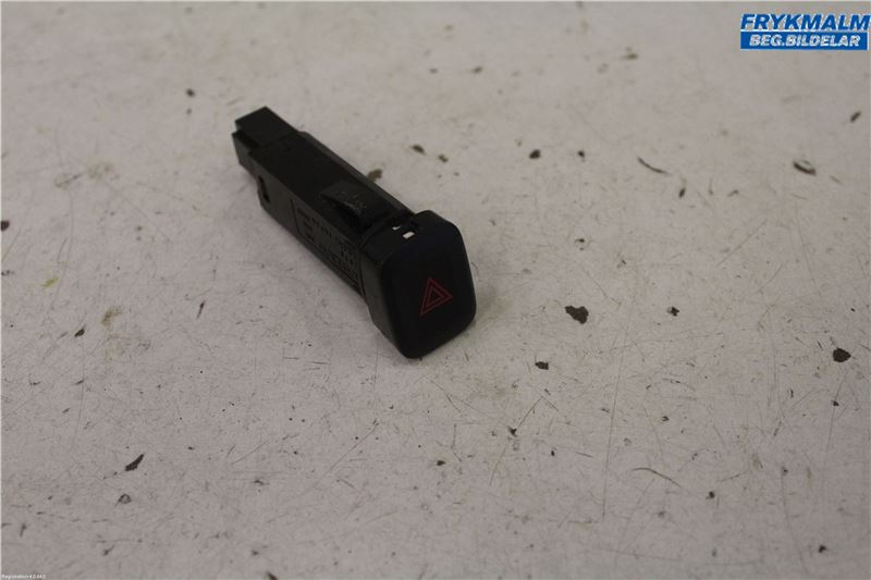 Interrupteur de danger VOLVO V60 I (155, 157)