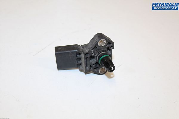 common rail (Injectie) / Verstuiver Brug VW TOURAN (1T3)