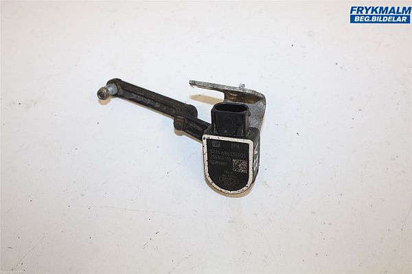 Czujnik poziomowania świateł