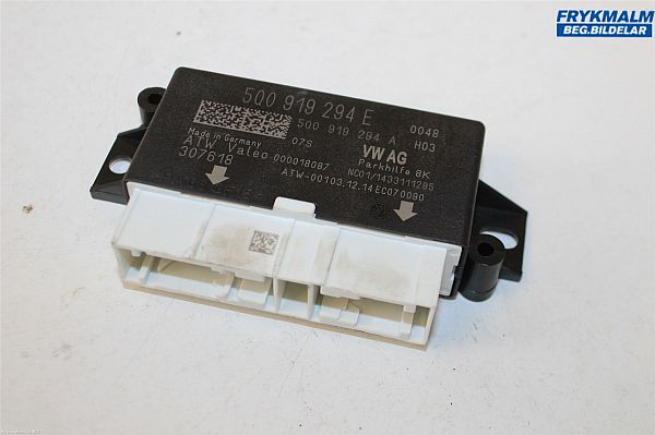 PDC-regeleenheid (Park Distance Control) VW GOLF VII (5G1, BQ1, BE1, BE2)