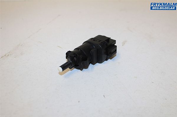 contact feu stop VOLVO XC60 (156)
