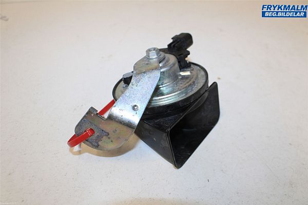 Horn VOLVO V40 Hatchback (525, 526)