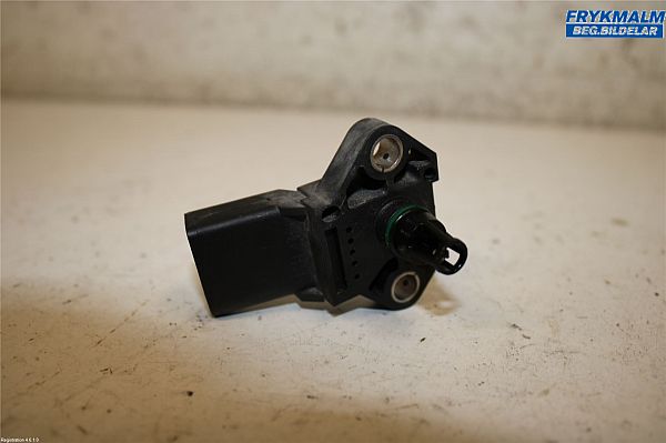 common rail (Injectie) / Verstuiver Brug AUDI A6 Avant (4F5, C6)