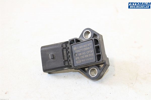 common rail (Injectie) / Verstuiver Brug AUDI A3 Sportback (8VA, 8VF)