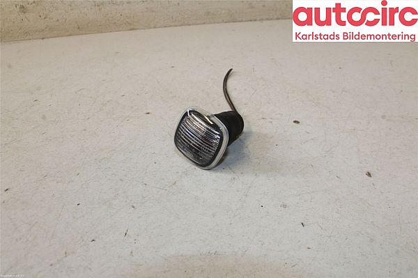 clignotant dans aile avant SKODA FABIA II Combi (545)