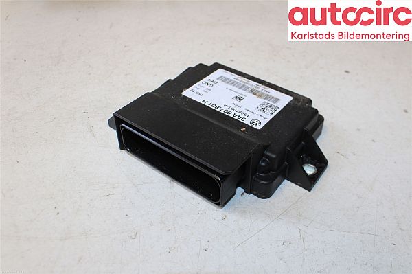 Parkeringsbremsemodul / styrboks (EPB) VW PASSAT (362)