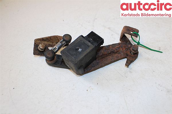 Sensor - lygtejustering SAAB 9-5 Estate (YS3E)