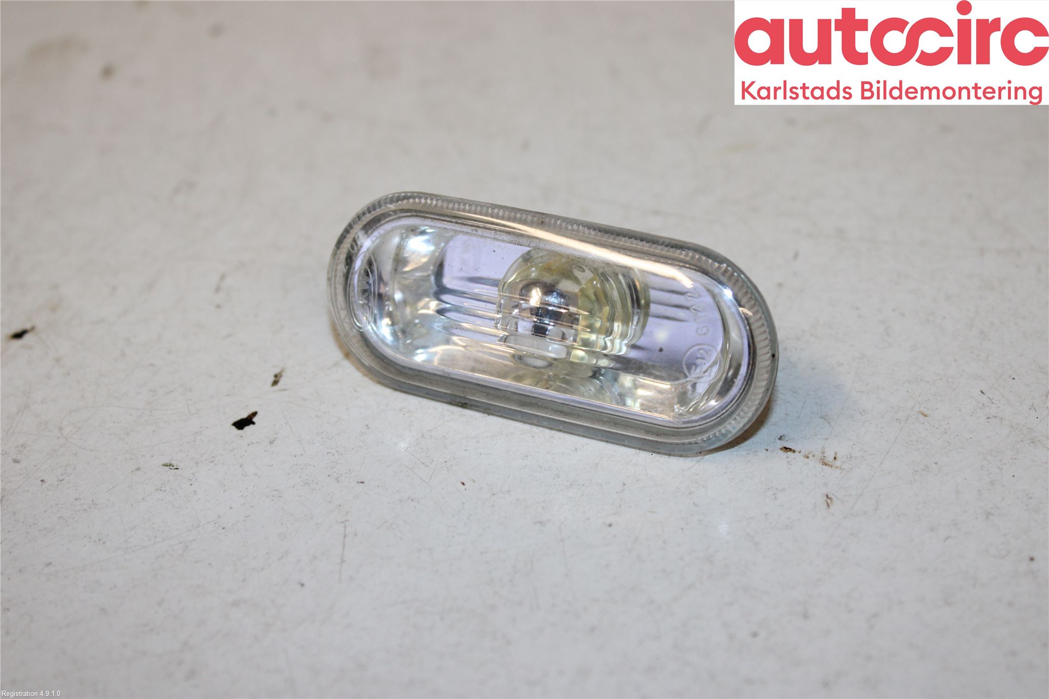 Kierunkowskaz – przedni błotnik VW GOLF Mk IV (1J1)