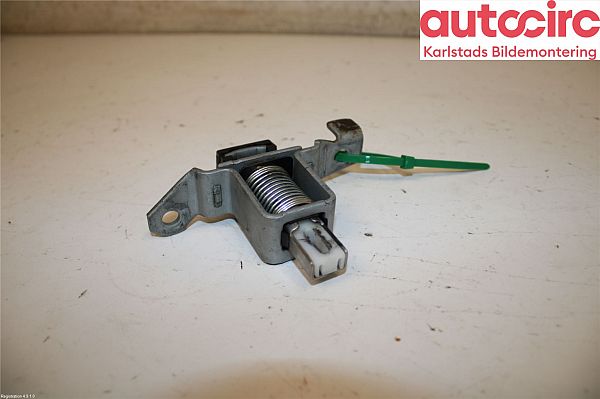 Cilinderslot MERCEDES-BENZ X-CLASS (470)