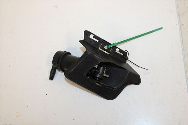 Headlight washer spray nozzle