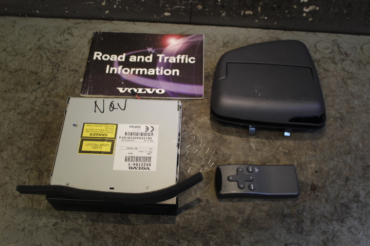 GPS / navigatie onderdelen VOLVO V70   (875, 876)