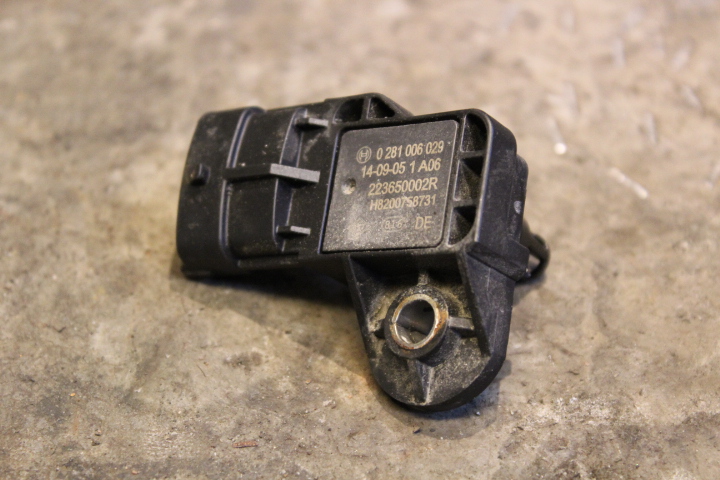 Unterdrucksensor RENAULT CAPTUR I (J5_, H5_)