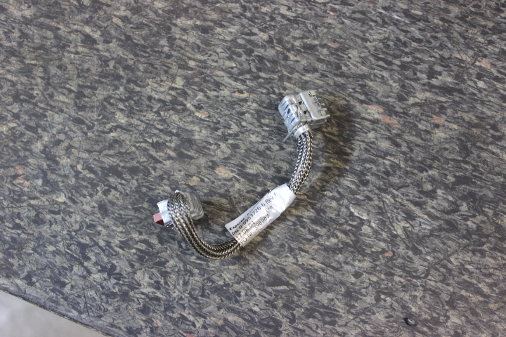 Headlight wiring loom