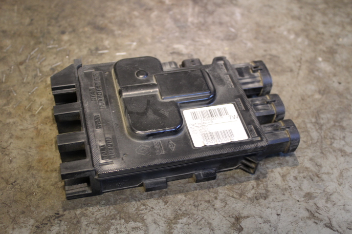 Platine Commande Lève-Vitre Conducteur Renault Grand Scénic 3 / Scénic III - Réf. OE 809610016R