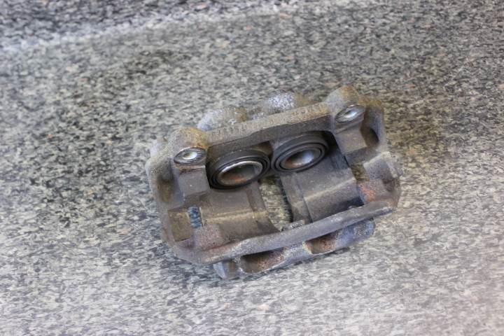 Bremsekaliber - for højre RENAULT TRAFIC II Van (FL)