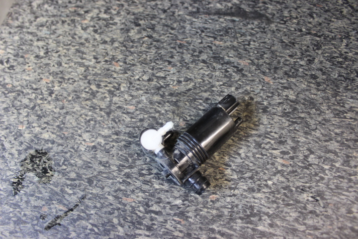 1026810001 : Sprinklermotor og Vandpumpe - Autoparts24