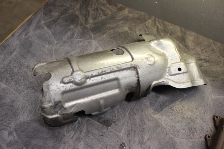 Heat shield VOLVO V50 (545)