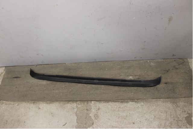 Rear bumper trim bar molding