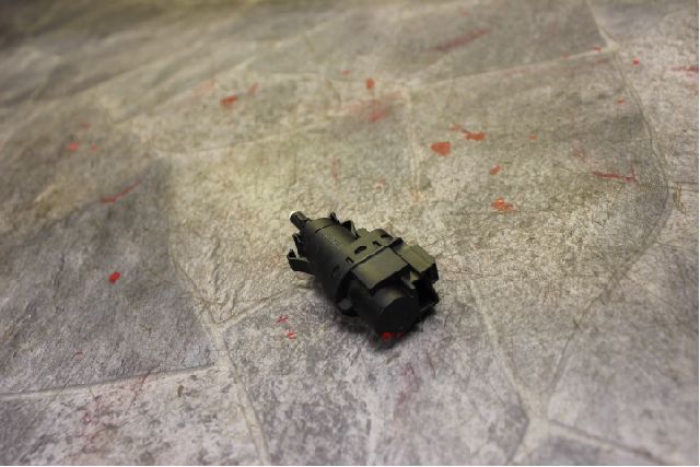 contact feu stop VOLVO XC60 (156)