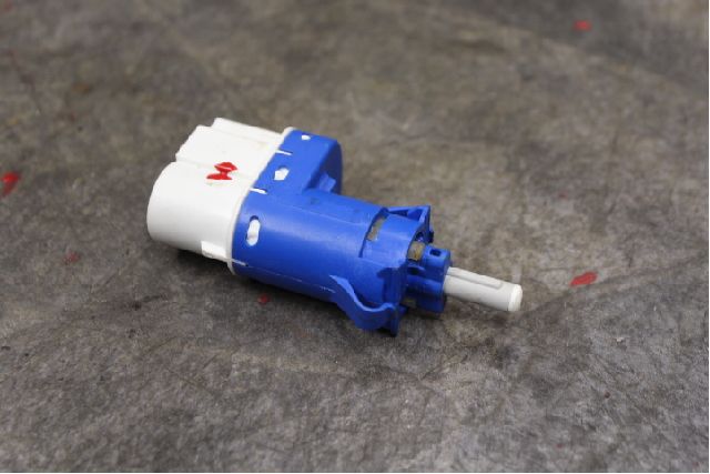 contact feu stop VOLVO XC60 (156)