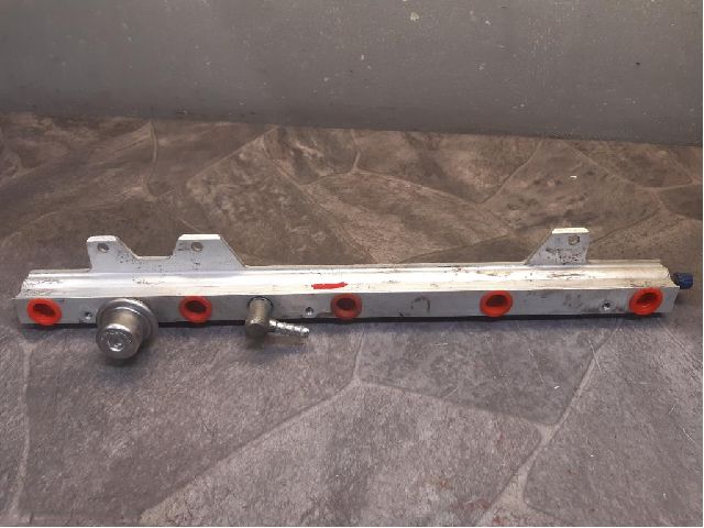 Rail bro / indsprøjtningsdyserør VOLVO S60 I (384)