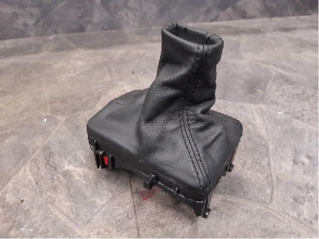 Gear shift VOLVO V60 I (155, 157)