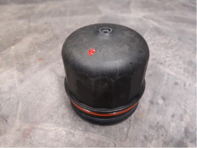 Wspornik filtra oleju VOLVO V70 Mk II (285)