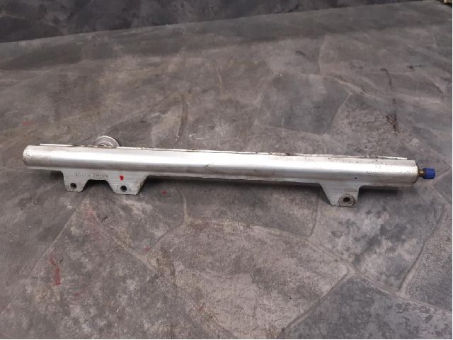 Rail bro / indsprøjtningsdyserør VOLVO V70 Mk II (285)