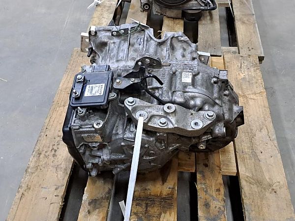 Automatic gearbox VOLVO V40 Hatchback (525, 526)