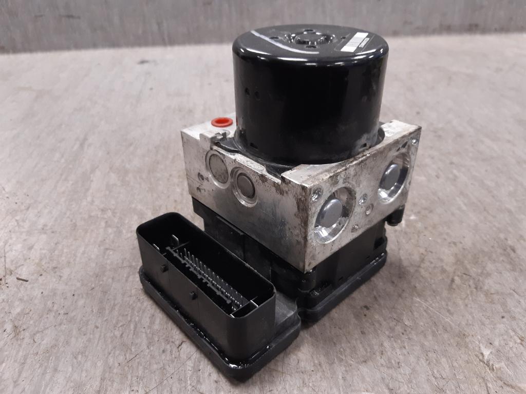 Volvo V60 I (155, 157) ABS-Pumpe 31400101, 31400546 - Autoparts24