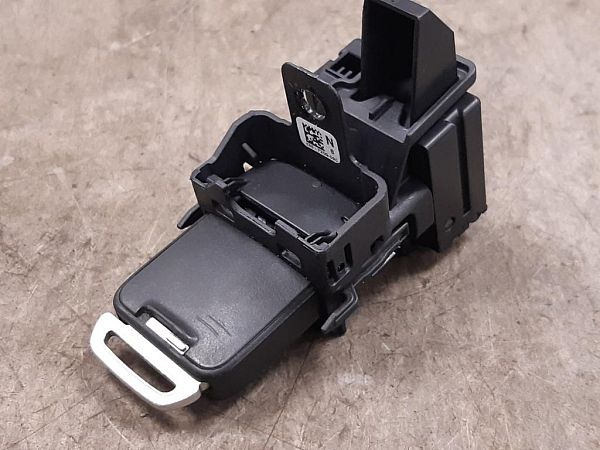 Ratlås VOLVO V40 Hatchback (525, 526)