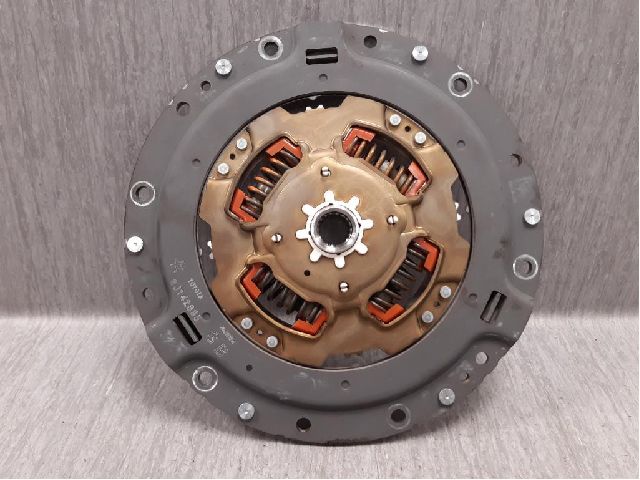 Kupplungsscheibe TOYOTA AURIS (_E18_)