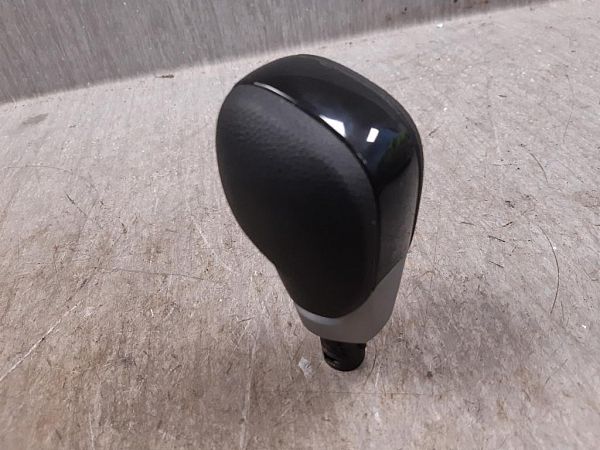Gałka zmiany biegów DACIA SANDERO III