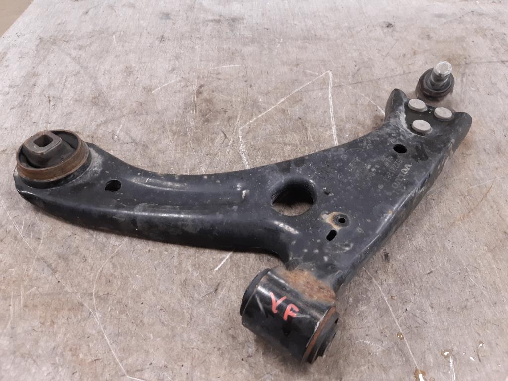 Volvo XC40 (536) Wishbone - front lower 32221283, 32400870