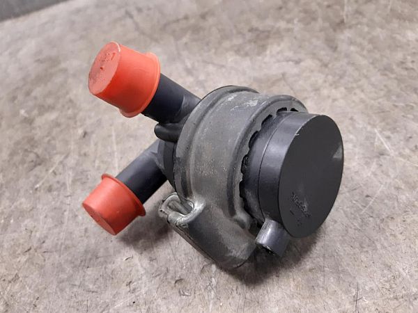 Water pump VOLVO XC60 (156)