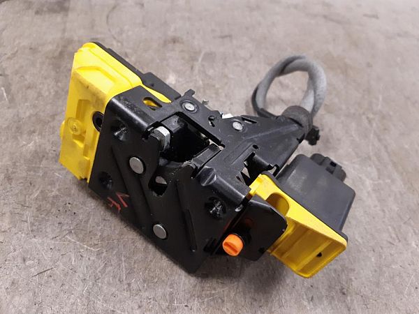 Door lock VOLVO XC90 I (275)