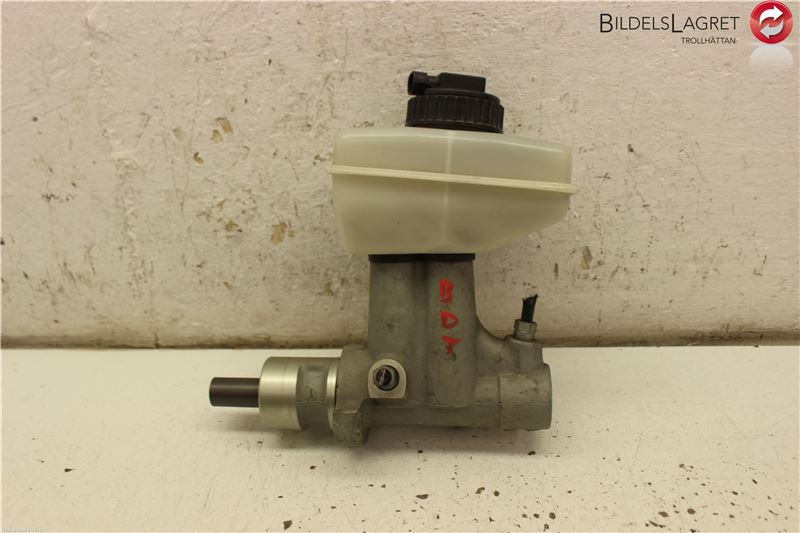 Brake - Master cylinder SAAB 9-5 Estate (YS3E)
