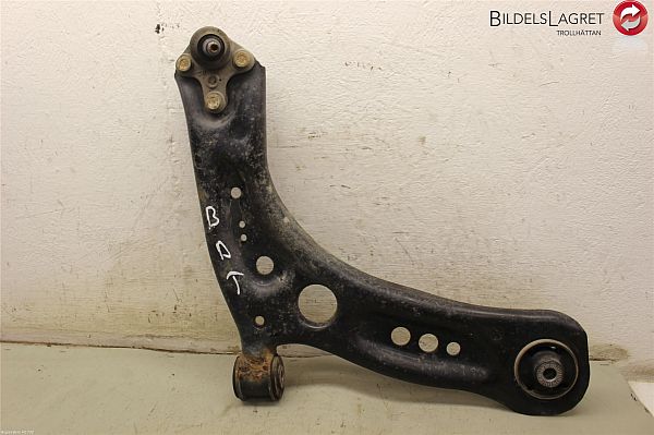 Bærearm forrest nederst SKODA OCTAVIA III Combi (5E5, 5E6)