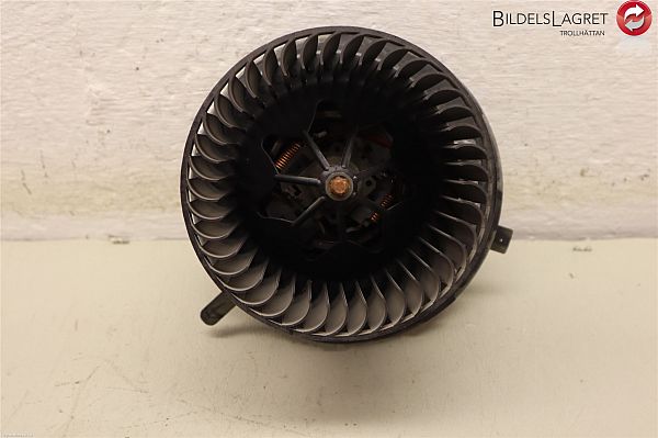Kachel Ventilatiemotor / aanjager SKODA SUPERB II Estate (3T5)