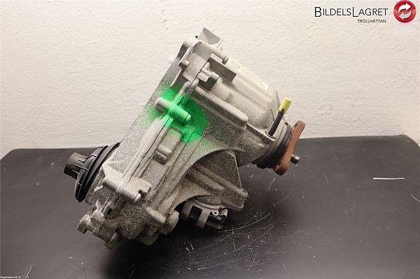 Transfer case housing