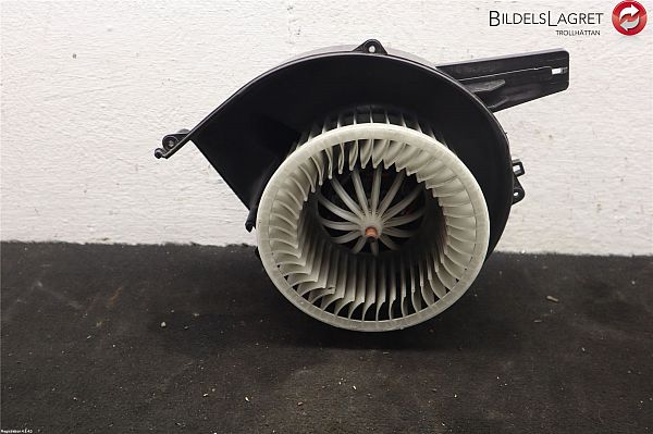 Kachel Ventilatiemotor / aanjager SEAT IBIZA Mk IV ST (6J8, 6P8)
