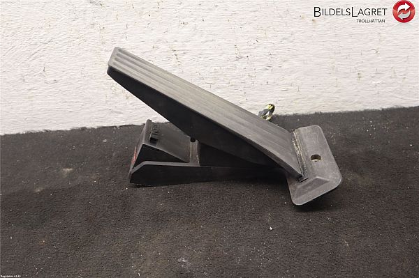 ☆４ｆ☆ BMW X1 (F48) Accelerator pedal 35406889822, 95426859999