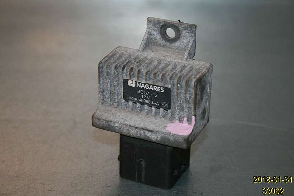 Relæ - forvarmer NISSAN PRIMASTAR Box (X83)