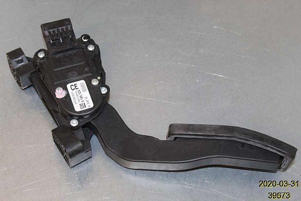 Accelerator pedal SAAB 9-3 (YS3F, E79, D79, D75)