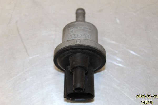 Vacuum valve