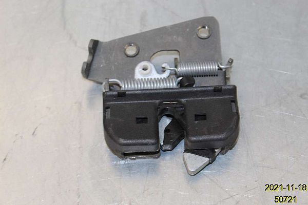 Seat backrest lock latch