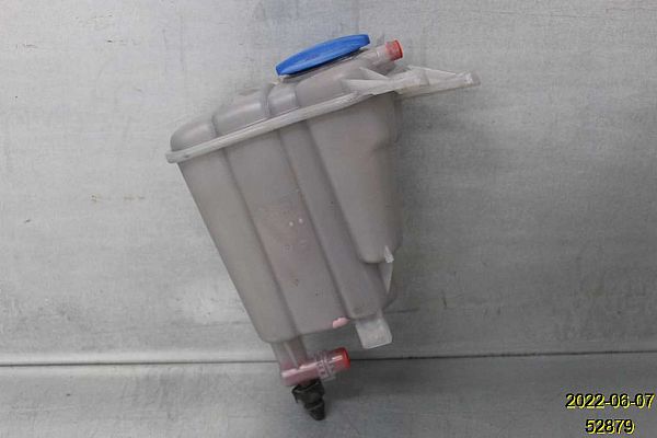 Expansions container AUDI A4 Avant (8K5, B8)